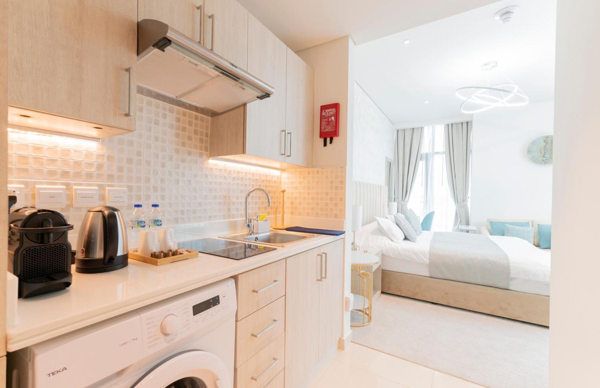 Studio With Pool And Private Beach Access On Palm Jumeirah Дубай Екстериор снимка
